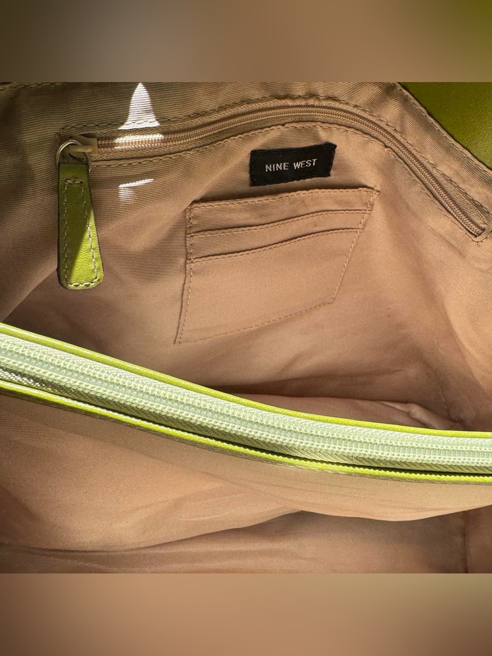 Adorable Lime Green Nine West Shoulder Bag - Picture 7 of 8